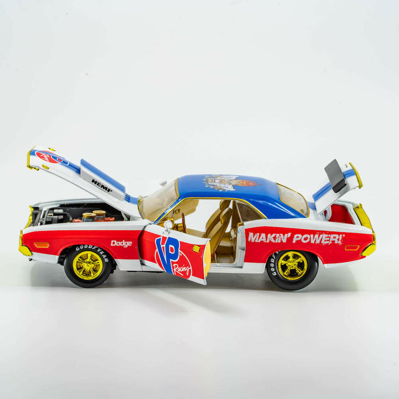 VP Racing 1970 Dodge Challenger Diecast— R/T HEMI 1:24 Scale-11