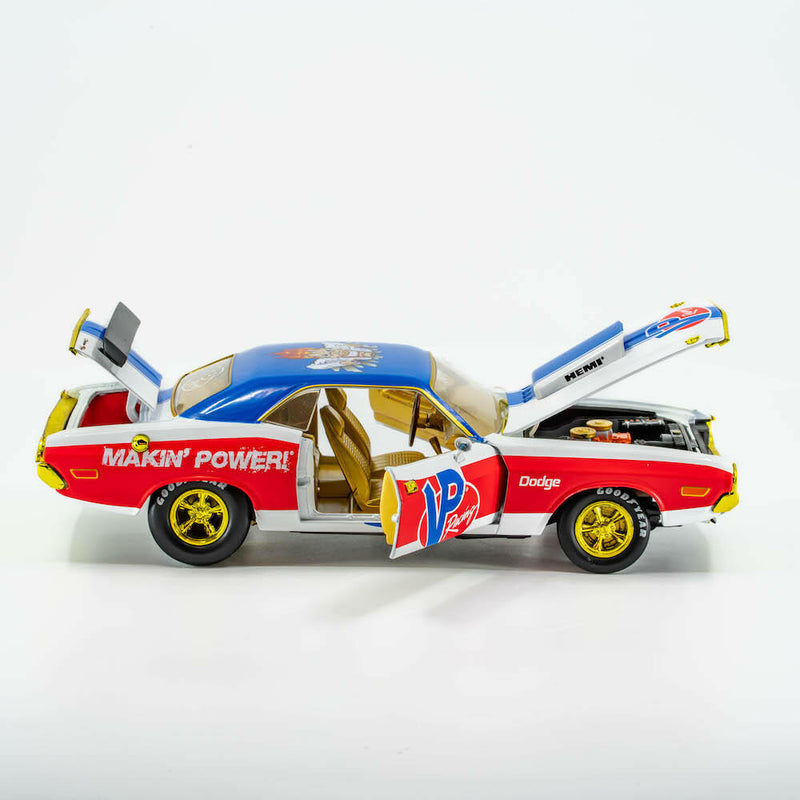 VP Racing 1970 Dodge Challenger Diecast— R/T HEMI 1:24 Scale-3