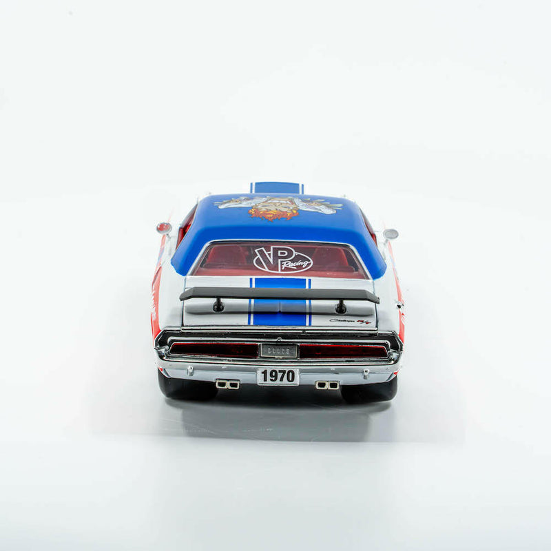 VP Racing 1970 Dodge Challenger Diecast— R/T HEMI 1:24 Scale-12